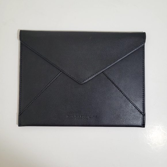 Narciso Rodriguez Handbags - Narciso Rodriguez Leather Clutch Bag